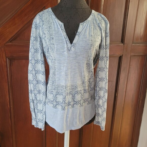 Lucky Brand Womens Blue & White Long Sleeve Boho Print V-Neck Top L - Picture 1 of 8